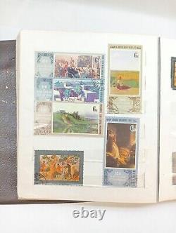 Album avec des timbres de l'URSS, des timbres de collection variés, des timbres anciens rares, des timbres soviétiques anciens.