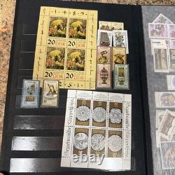 Album de collection de blocs de timbres-poste assortis