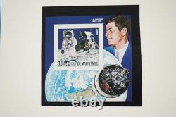 Album de collection spécialisé JFK du monde 1963 avec plus de 85 timbres et plus de 10 couvertures