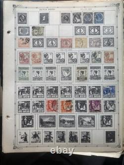 Album de timbres Regent Vintage du monde (1956) avec des centaines de timbres provenant de différents pays