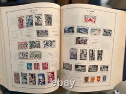 Album de timbres Scott International Worldwide Partie III et collection de timbres