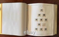 Album de timbres Scott national sans charnières avec commémoratifs neufs sans charnière de 1936 à 1975, en bon état