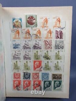 'Album de timbres de collection mixte du monde vintage XXe siècle'