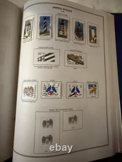 Album de timbres de la liberté des États-Unis rempli de 549 timbres vintage américains