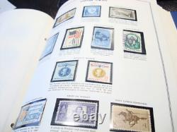 Album de timbres de liberté H. E. Harris Plus de 800 timbres des États-Unis neufs et usagés
