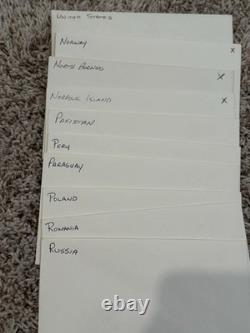 Album de timbres du Senior Statesman et collection de centaines de timbres du monde entier