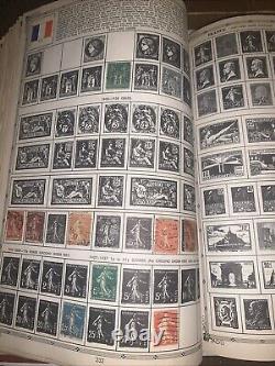 Album de timbres du monde Aristocrat 1957, classeur avec de nombreux timbres étrangers et nationaux