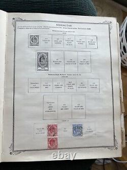 Album de timbres internationaux Scotts illustré et gravé 1901-1912, plus de 1700 timbres