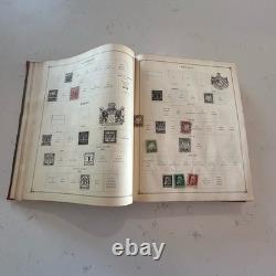 Album de timbres-poste Scott International Junior 1930 avec collection de timbres vintage