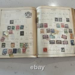 Album de timbres-poste Scott International Junior 1930 avec collection de timbres vintage Album de timbres-poste Scott International Junior 1930 avec collection de timbres vintage