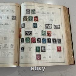 Album de timbres-poste Scott International Junior 1930 avec collection de timbres vintage