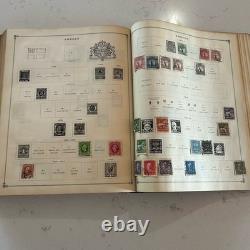 Album de timbres-poste Scott International Junior 1930 avec collection de timbres vintage