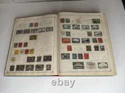 Album de timbres-poste junior international Scott 1921 avec collection de timbres vintage
