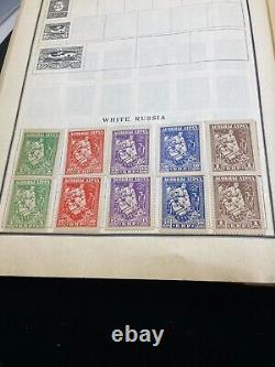 Album de timbres-poste moderne de 1940 avec des centaines de timbres et étiquettes.