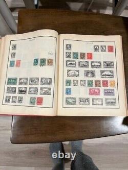Album de timbres-poste modernes de 1940 Collection mondiale PLUS DE 1200 timbres dans le livre