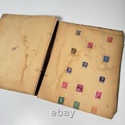 Album de timbres vintage du monde entier, livre de scrapbooking, collection d’éphémères, époque de la Seconde Guerre mondiale