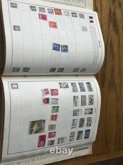 Album vintage de timbres du monde pour voyageur ! AVEC TIMBRES
