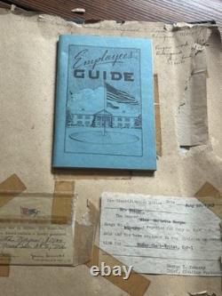 Albums de coupures et photos de James A. Elliott de la Seconde Guerre mondiale - Insignes, pièces de monnaie et collection extensive