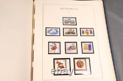 Allemagne Berlin 1948-1990 Collection de centaines dans un album sans charnières Lighthouse