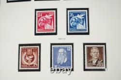 Allemagne RDA 1949-1967 Collection de plus de 950 timbres neufs stockés dans un album Light House