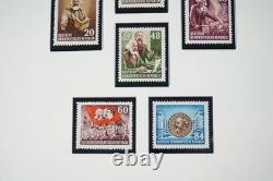 Allemagne RDA 1949-1967 Collection de plus de 950 timbres neufs stockés dans un album Light House