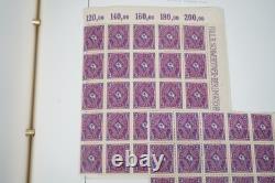 Allemagne années 1920 Inflation Collection de timbres blocs, demi-feuilles et exemplaires dans un album