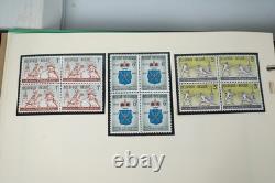 BELGIQUE 1959-1990s COLLECTION DE PLUS DE 400 TIMBRES NEUFS ET USAGÉS STOCKÉS DANS UN ALBUM SCOTT
