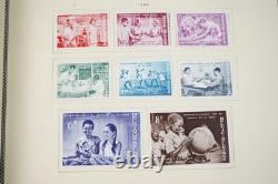 BELGIQUE ANNÉES 1940-1990 COLLECTION DE PLUS DE 1 275 TIMBRES NEUFS ET OBLITÉRÉS DANS UN ALBUM SCOTT