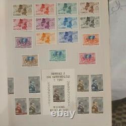 Belgian Congo Stamp Collection En Très Vieux Album Fatigué Mais Vintage De 1875 À 1971