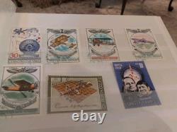 Belle collection de timbres des États-Unis et du monde entier dans un album parfait. À voir / regarder