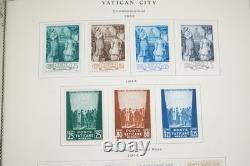 CITÉ DU VATICAN 1929-ANNÉES 1980 COLLECTION DE PRÈS DE 800 TIMBRES, PRINCIPALEMENT NEUFS, DANS UN ALBUM
