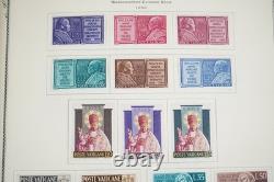 CITÉ DU VATICAN 1929-ANNÉES 1980 COLLECTION DE PRÈS DE 800 TIMBRES, PRINCIPALEMENT NEUFS, DANS UN ALBUM