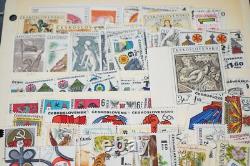 COLLECTION DE 2600+ TIMBRES DE TCHÉCOSLOVAQUIE & 5 FDC NEUFS ET USAGÉS DANS UN GRAND ALBUM