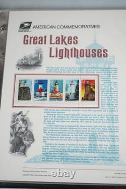 COLLECTION DE TIMBRES AMÉRICAINS DES ANNÉES 1990, 72 PANNEAUX DE TIMBRES #440-509 ENREGISTRÉS DANS UN ALBUM WHITE ACE