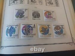 COLLECTION DE TIMBRES DE TCHÉCOSLOVAQUIE Bel album Scott Specialty 1973 Tops PLUS