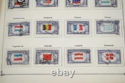 COLLECTION DES ÉTATS-UNIS ET DU MONDE DES ANNÉES 1940 DE PLUS DE 1 200 TIMBRES NEUFS ET USAGÉS DANS UN ALBUM SCOTT