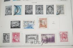 COLLECTION DES ÉTATS-UNIS ET DU MONDE DES ANNÉES 1940 DE PLUS DE 1 200 TIMBRES NEUFS ET USAGÉS DANS UN ALBUM SCOTT