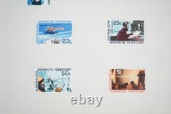 COLLECTION MONDIALE DE TIMBRES DES ANNÉES 1920 À 1970, PLUS DE 850 TIMBRES NEUFS ET USAGÉS STOCKÉS DANS UN ALBUM A-K