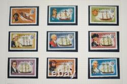 COLLECTION MONDIALE DE TIMBRES DES ANNÉES 1920 À 1970, PLUS DE 850 TIMBRES NEUFS ET USAGÉS STOCKÉS DANS UN ALBUM A-K
