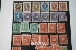 Collecte des Revenus Mondiaux de Plus de 545 Timbres Stockés dans un Album