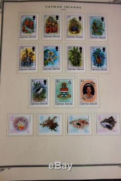 Collection De Timbres À La Menthe Des Îles Caïmans Dans L'album Scott