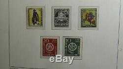 Collection De Timbres Berlin Allemand De L'album Avec 587 Ou Springback Si Stamps'55'78