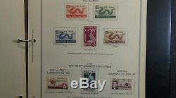 Collection De Timbres Viet Nam Dans L'album Ring Minkus 3 Avec Est. 529 Stamps'75