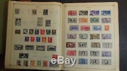 Collection De Timbres Ww Dans L'album Scott Int'l Copyright 1938 Avec Environ 5.500