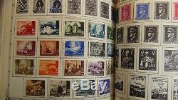 Collection De Timbres Ww En 4 Vol. Regent Albums Chargés Avec Environ 20k Timbres