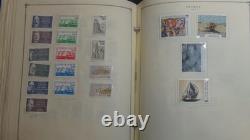 Collection France Stampsweis dans un album Scott International, est. 2870 timbres jusqu’en 2000