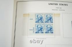 Collection américaine des années 1920-1960 de plus de 425 blocs et timbres isolés, principalement neufs, dans un album Harris