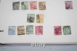 Collection britannique d'Afrique de plus de 1 900 timbres neufs et usagés stockés dans un album
