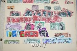 Collection britannique du Commonwealth de plus de 1 700 timbres utilisés, rangée dans un album