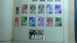 Collection classique Stampsweis WW en 2 volumes Scott Intl contient environ 6741 timbres jusqu'au 49